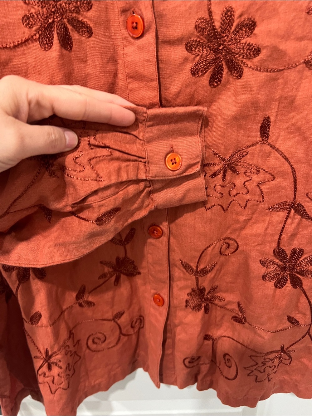 Orvis Rust Orange Floral Embroidered Button-Down Shirt Size Small - Picture 4 of 5